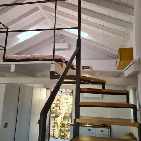 Townhouse * Gythio
