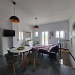 Townhouse גיתיו