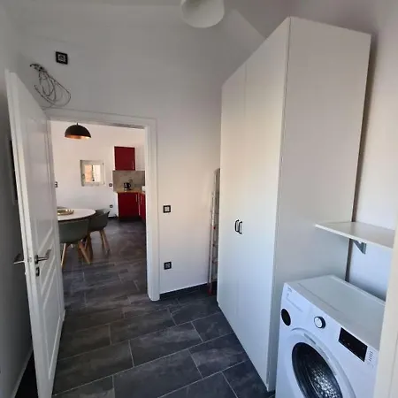 Townhouse * Gythio
