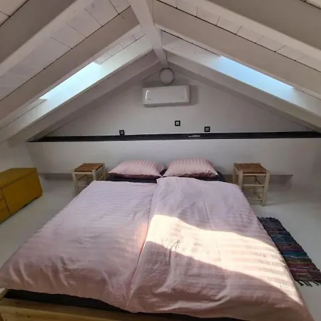 Apartment Townhouse *