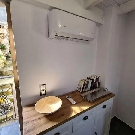 Townhouse * Gythio