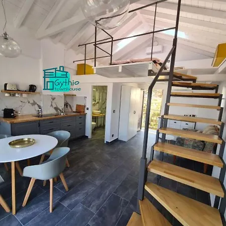 Apartment Townhouse *