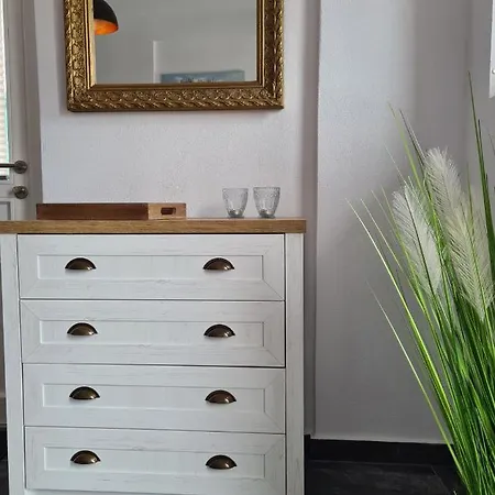 Townhouse Apartment *