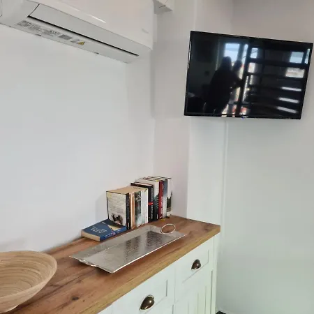 Townhouse * Gythio