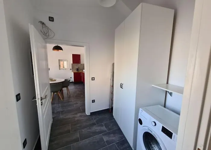 Townhouse * Gythio